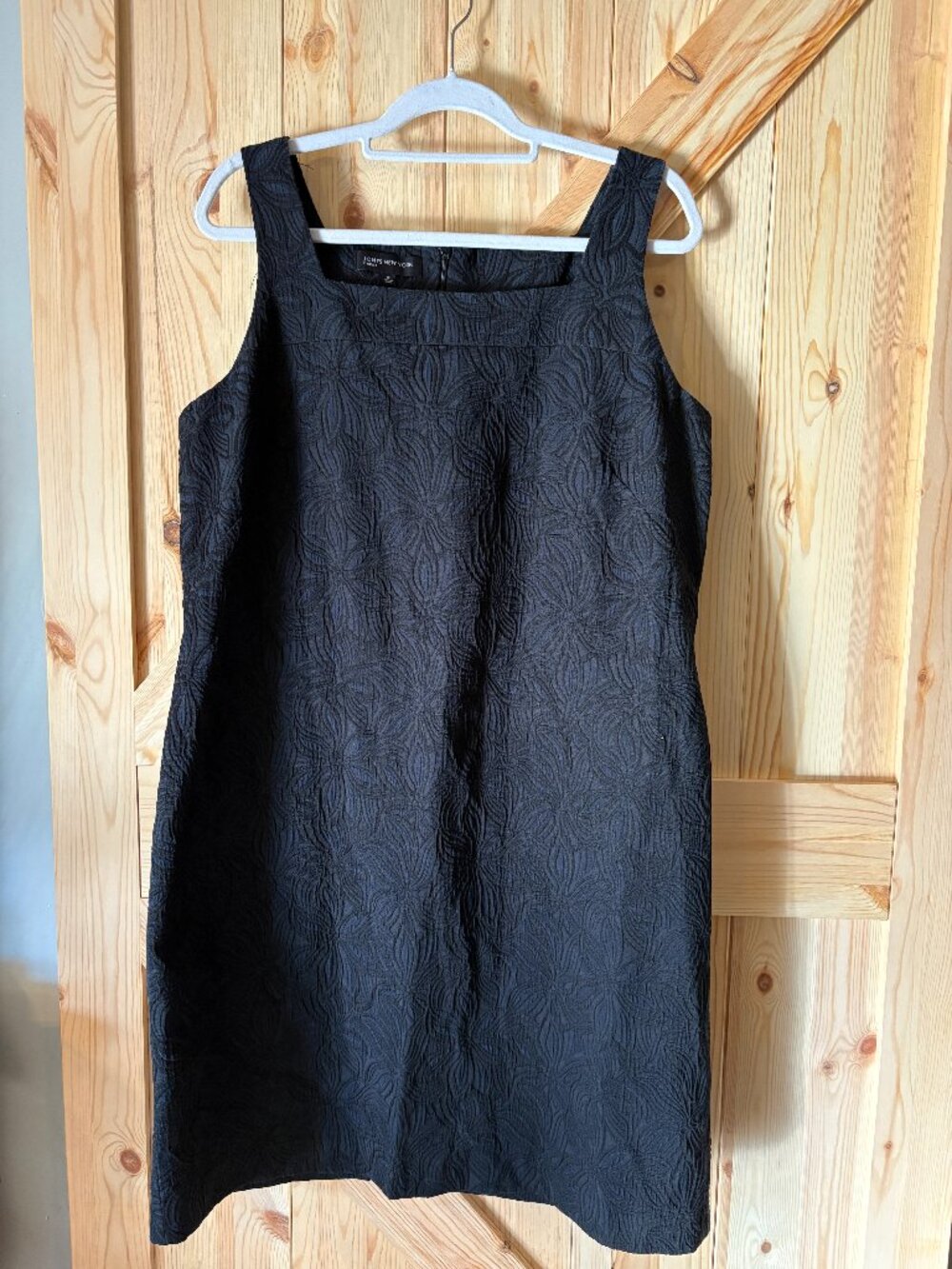 Jones New York Black Textured Sheath Dress Size 16 Sleeveless Classic Career